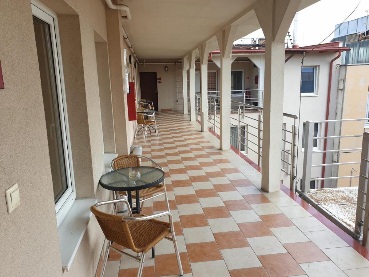 Six Inn Hotel Budapest Extérieur photo