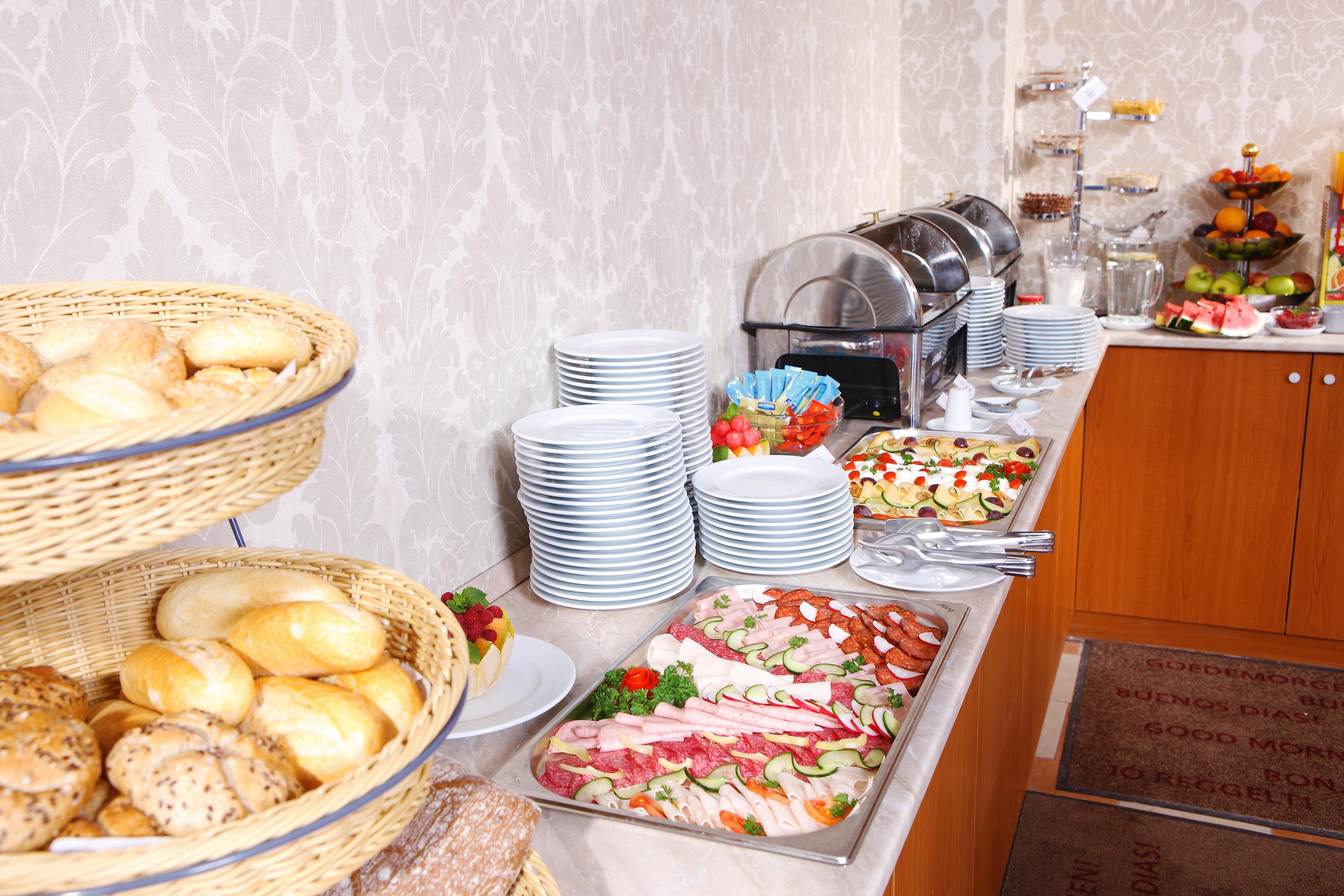 Six Inn Hotel Budapest Extérieur photo