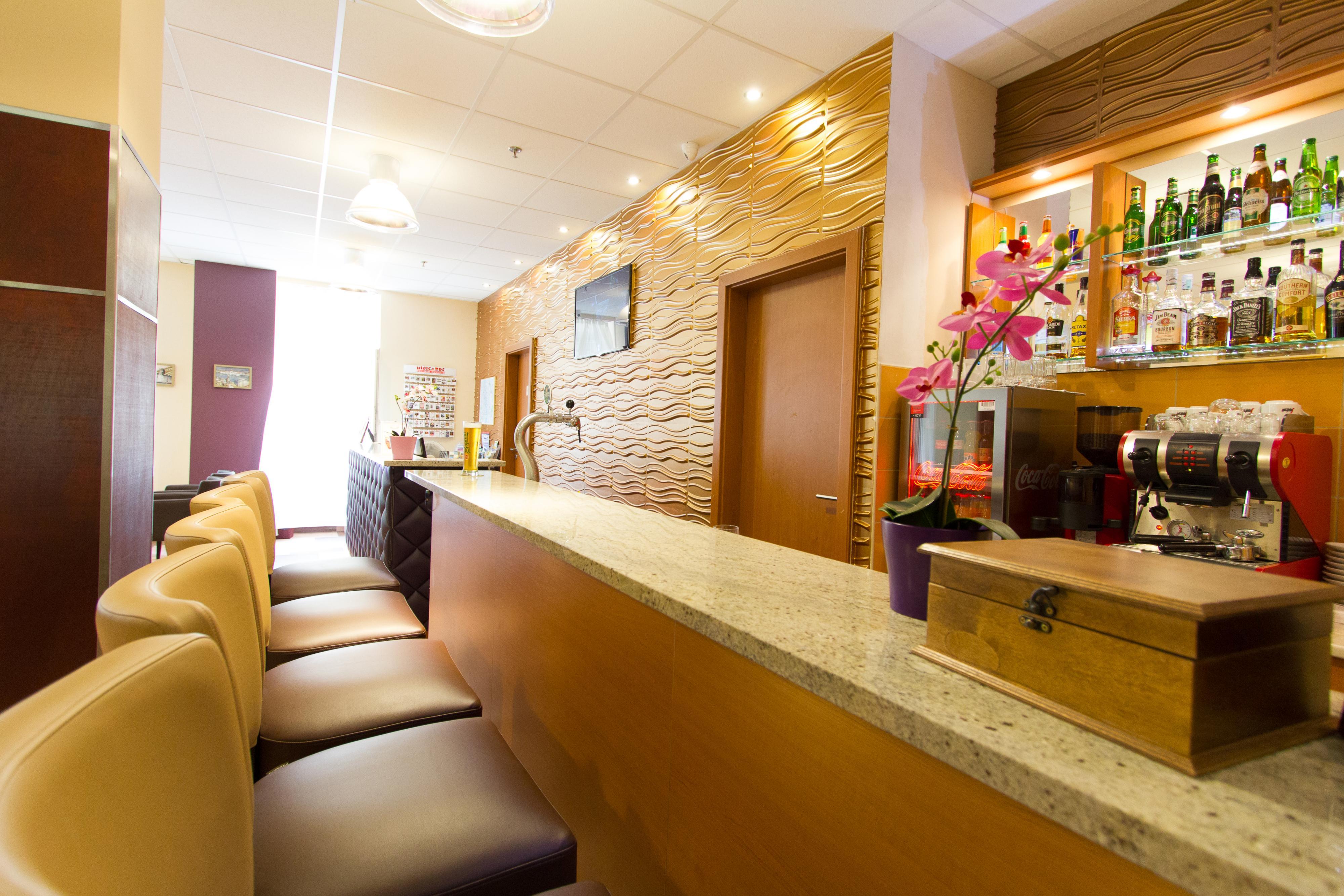 Six Inn Hotel Budapest Extérieur photo