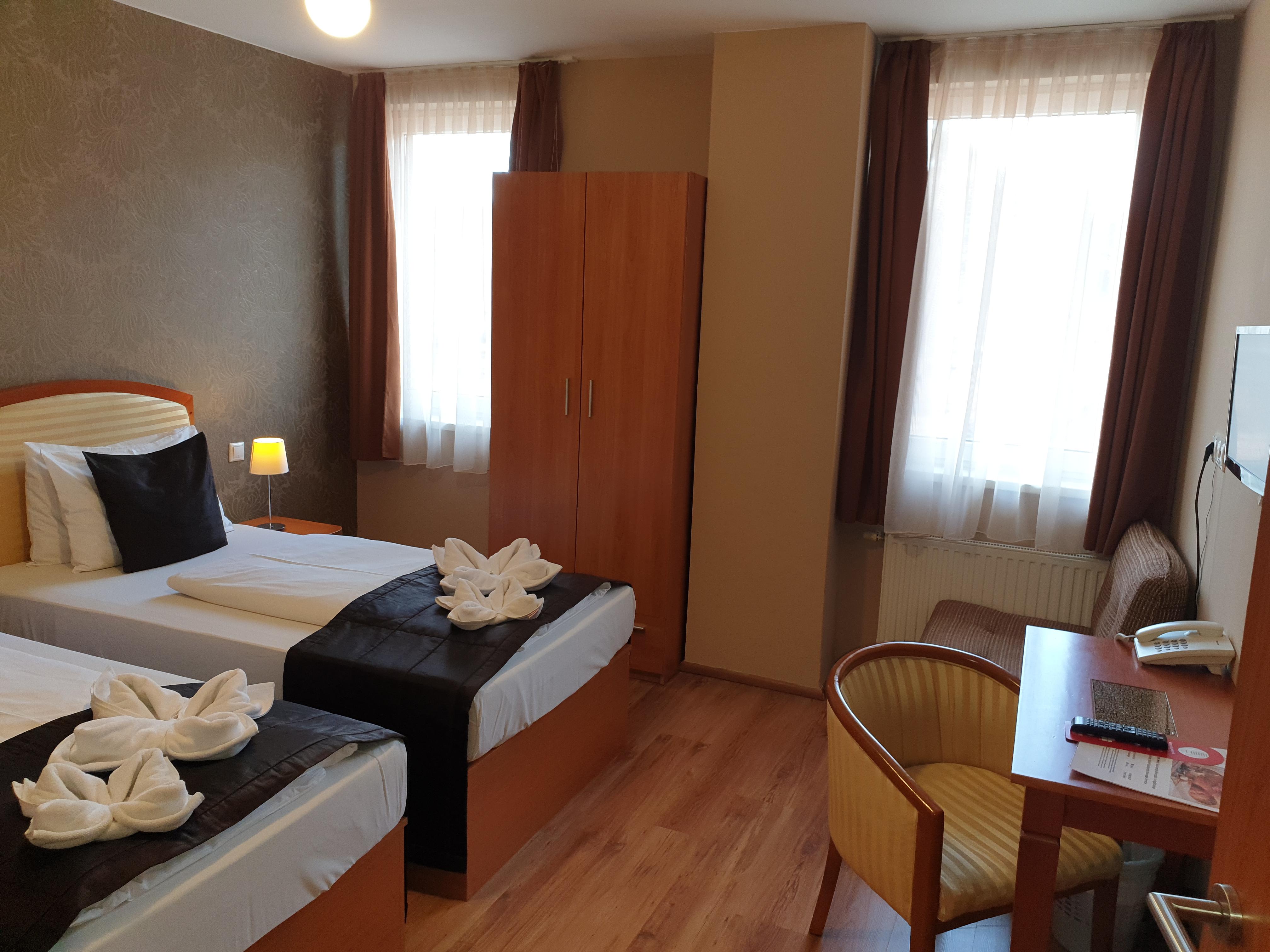 Six Inn Hotel Budapest Extérieur photo